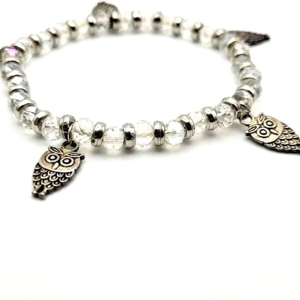 Silvertone and Faceted‎ Glass Stretch Bracelet Silvertone Owl Charms